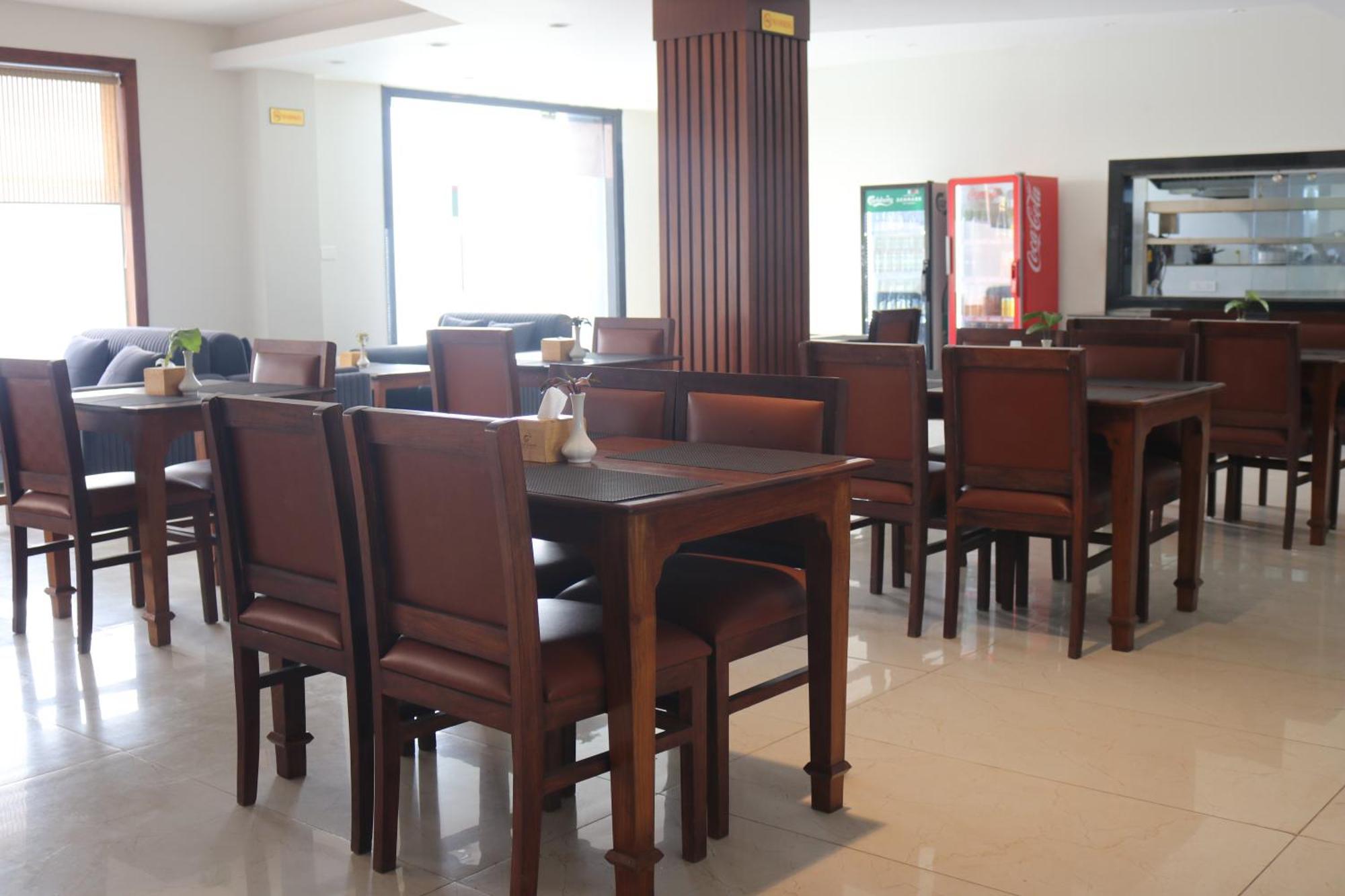 Galaxy Garden Resort Bharatpur  Exterior foto